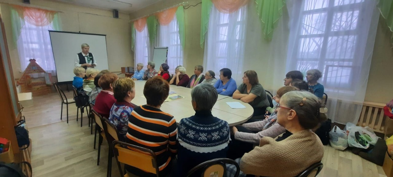 Сегодня для участников ЦАД"Забота состоялась встреча с зав.Сбербанком Гамиловской Н.В. 19.12.2023