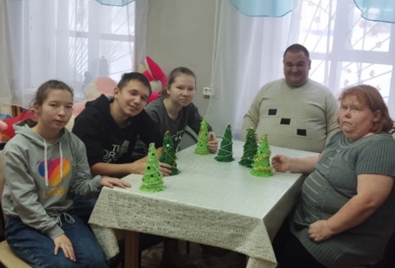  В декабре взрослые и дети готовятся к новогоднему празднику!