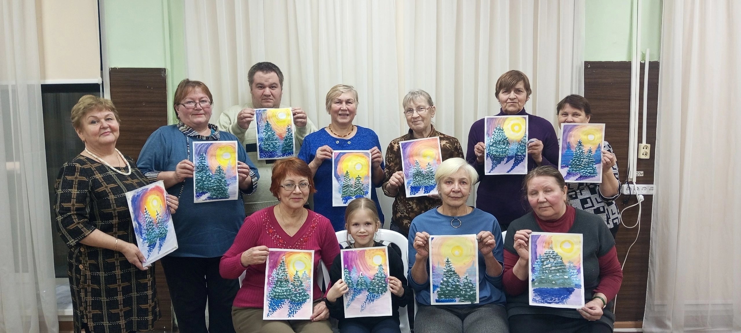 30.01.2024г для участников ЦАД "Забота" Лыскова Марина Николаевна провела мастер класс по изобразительному искусству "Зимние мотивы"