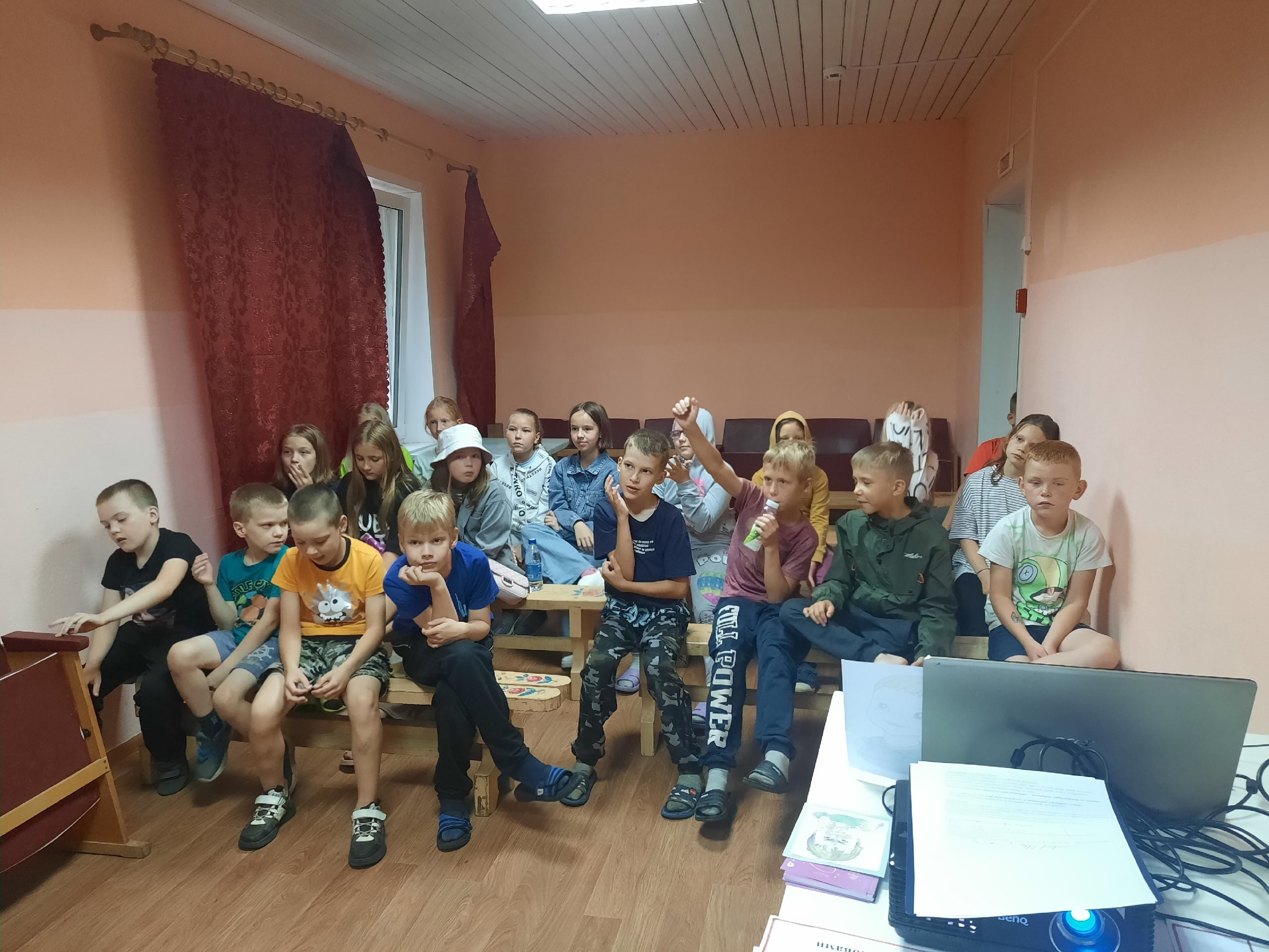 РАДОСТЬ ОТ ОБЩЕНИЯ - СЧАСТЛИВОЕ ДЕТСТВО