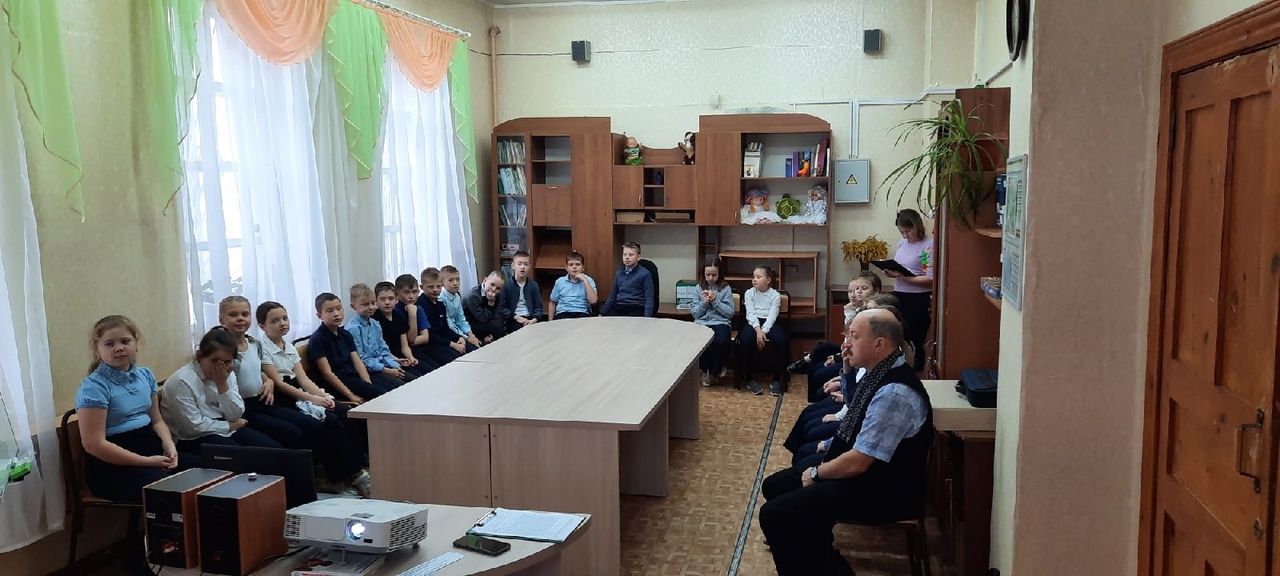 "УЧИМСЯ УВАЖАТЬ СЕБЯ И ДРУГИХ"